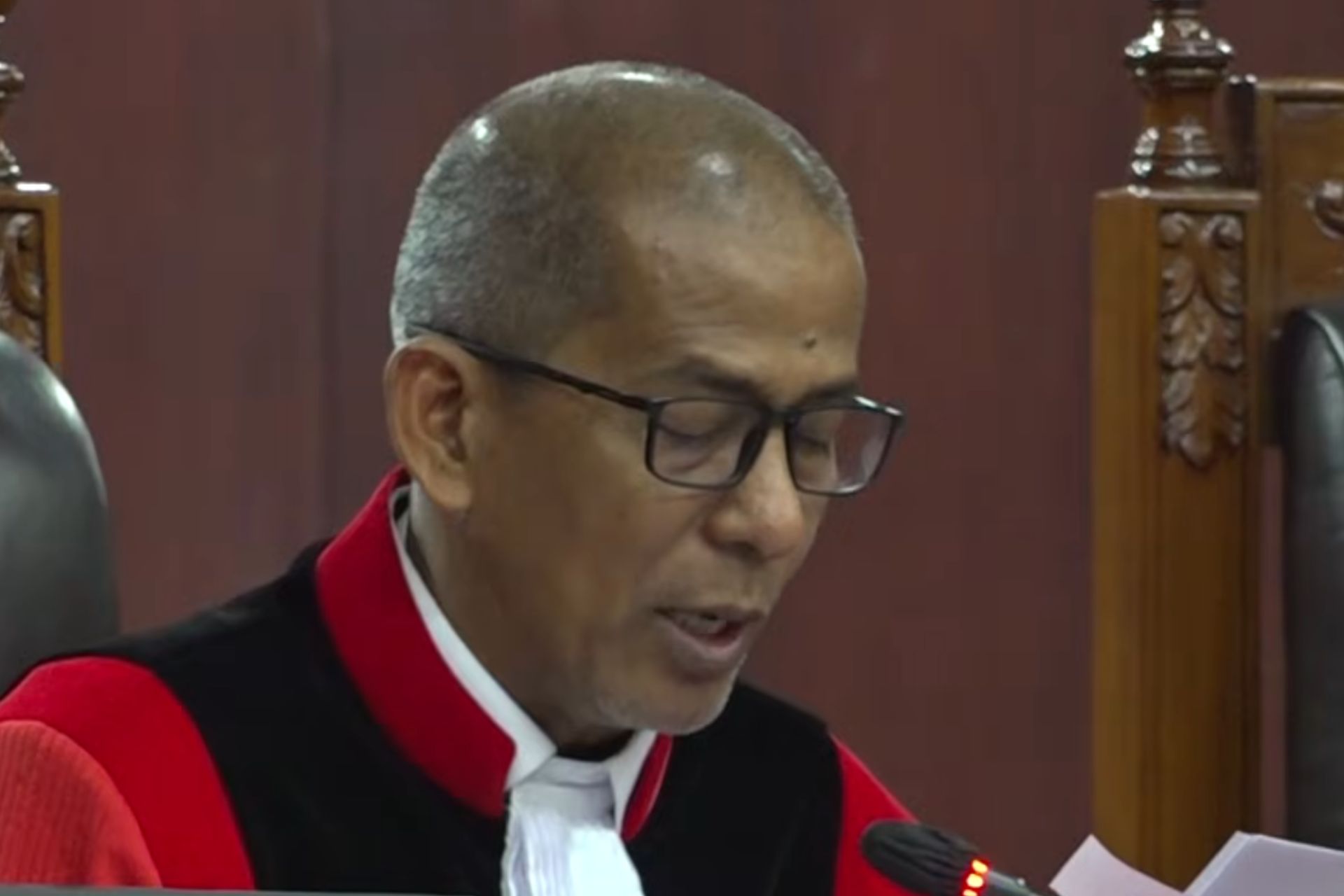 MK Tolak Gugatan Pensiun DPR, Isu Keadilan Publik Kembali Menggantung